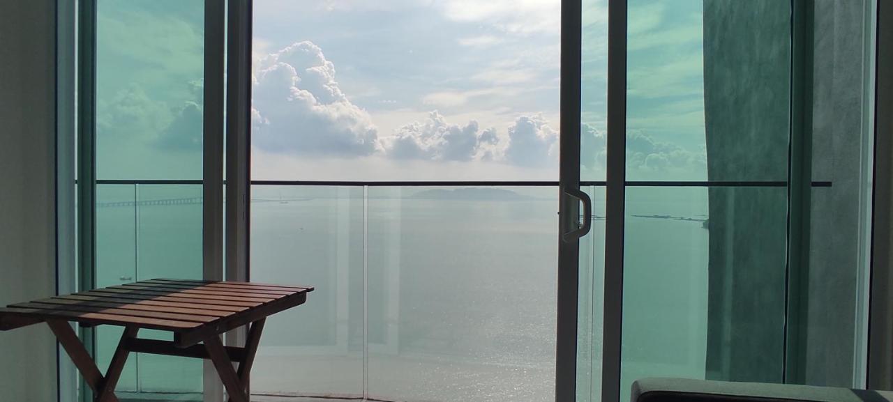 Infinite Seaview With Penang Bridge Suite With Sunrise Up To 11 Person 峇六拜 外观 照片