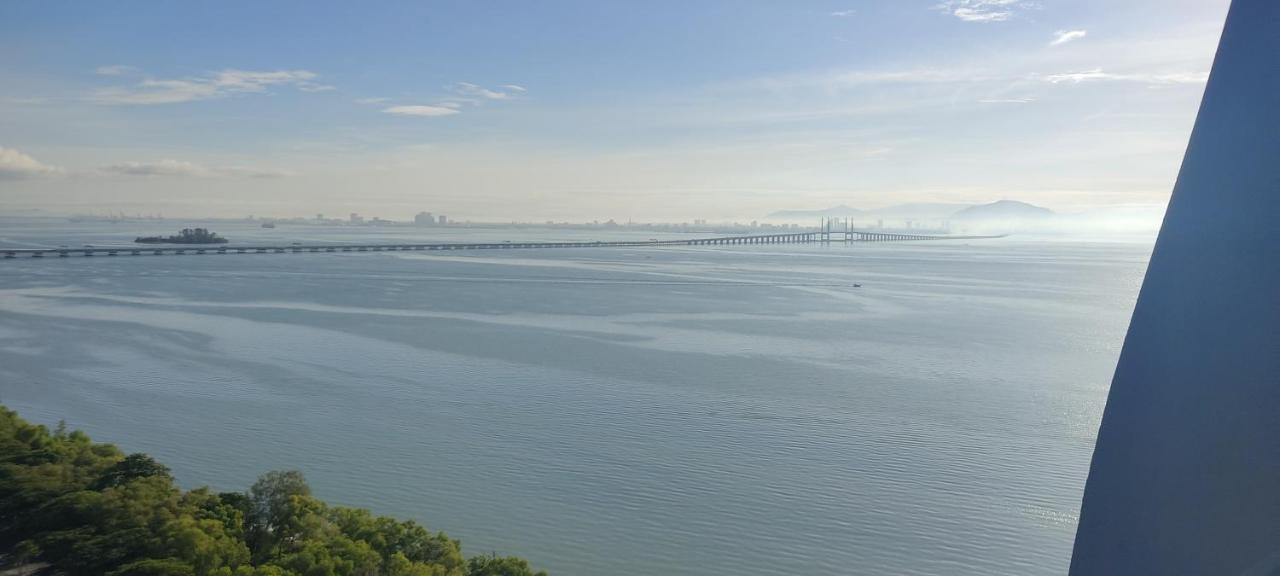 Infinite Seaview With Penang Bridge Suite With Sunrise Up To 11 Person 峇六拜 外观 照片